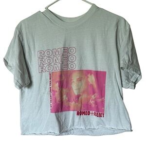 Forever 21 Romeo & Juliet Leonardo DiCaprio White Short Sleeve Crop Top